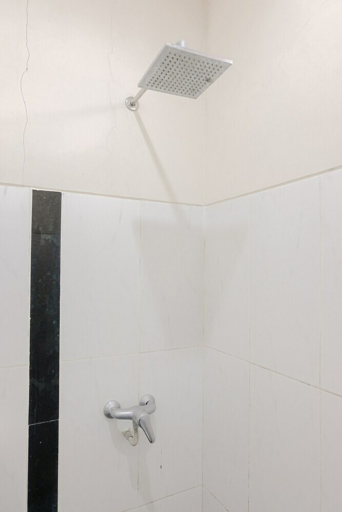 Oyo 803 Toetie Hotel