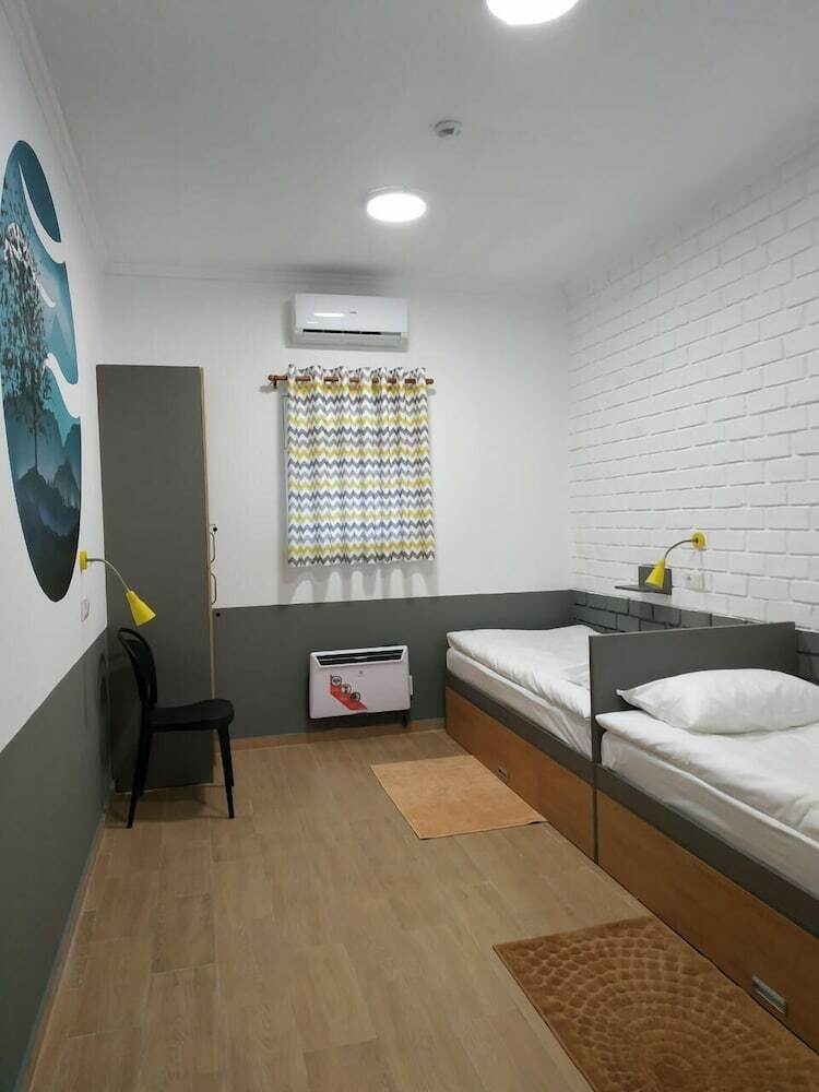 Hostal Freelander Work And Travel Hostel