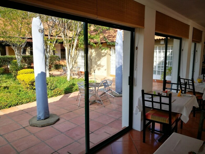 Hotel Blue Crane Lodge