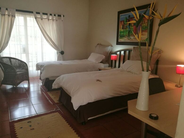 Hotel Blue Crane Lodge