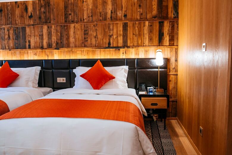 Qi Hotel