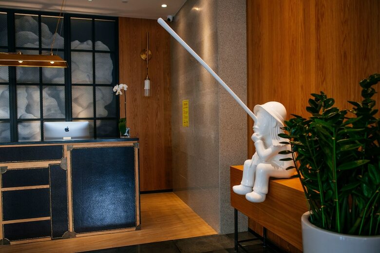 Qi Hotel