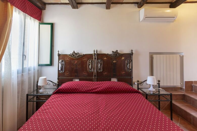 Hotel Camere Di Ulisse