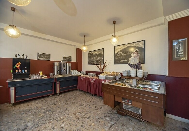 Hotel Astra