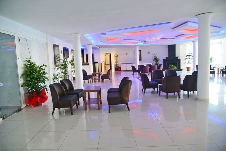 Banana Beach Hotel