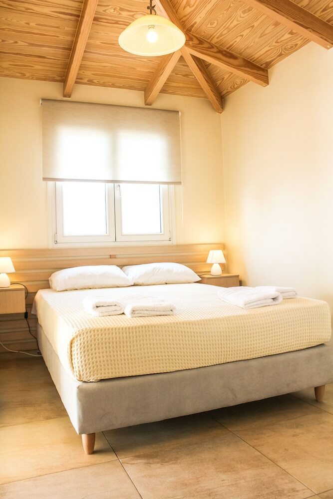 Karmilos Hill Villa