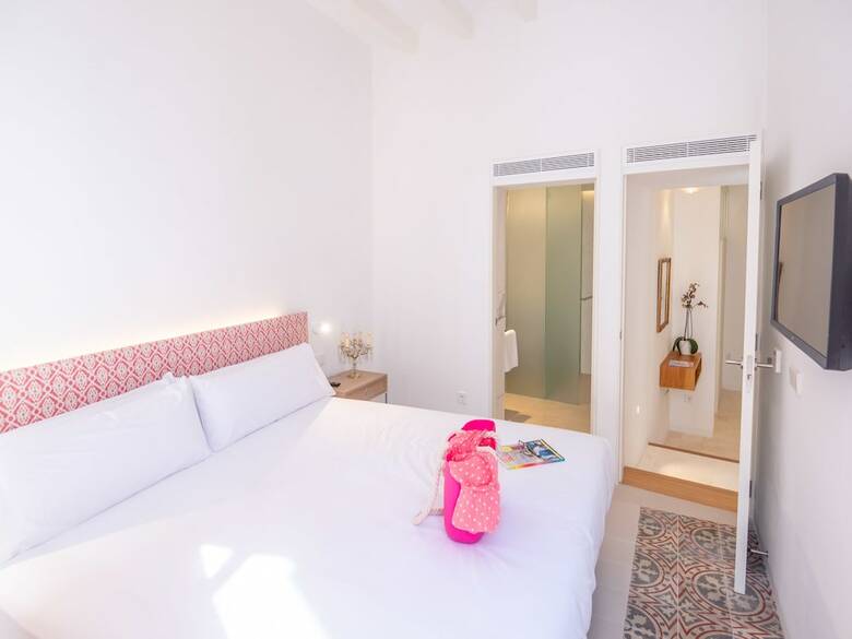 Es Palauet 2 Suites Apartment