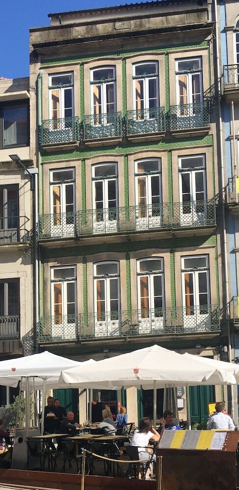 Wine Apartments