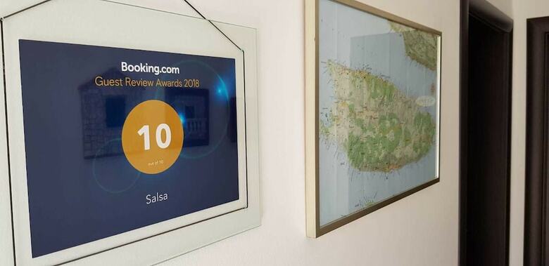 Apartamentos Salsa Brac