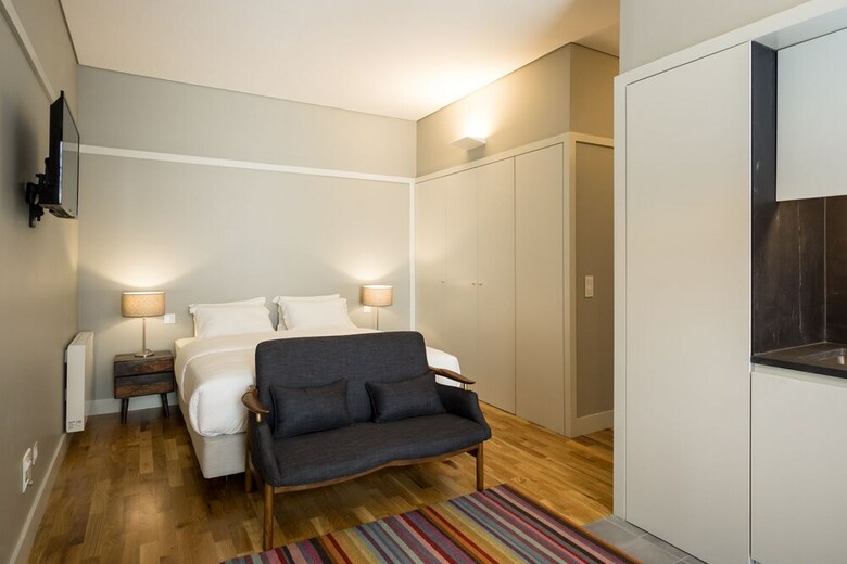 Vibrant Porto Apartments