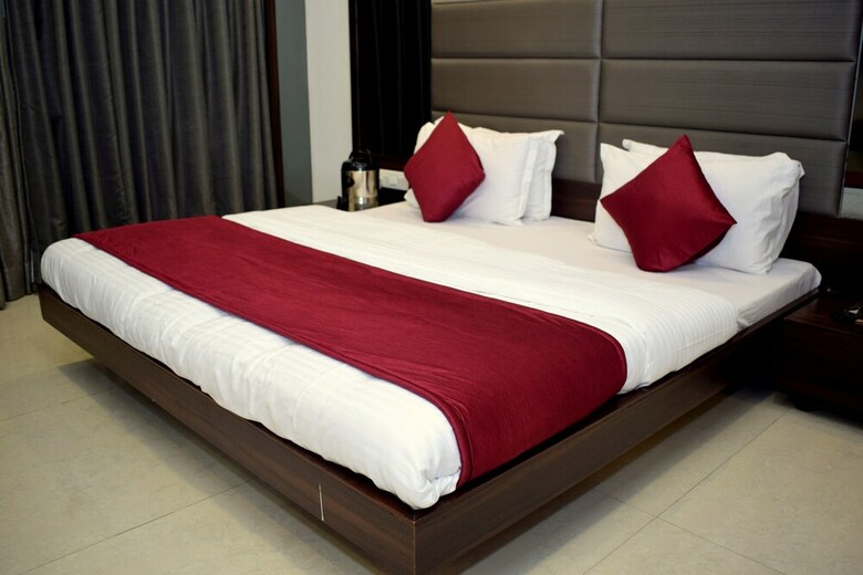 Hotel Leisure By Sky Stays