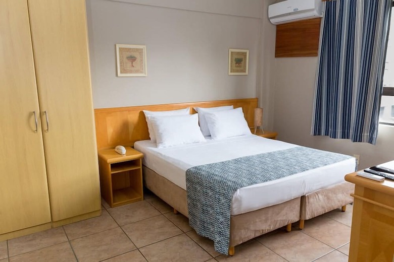 Maria Quit�ria Hotel E Flat