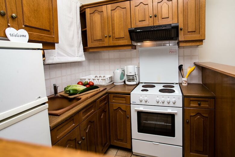 Amboula Beach Apartments