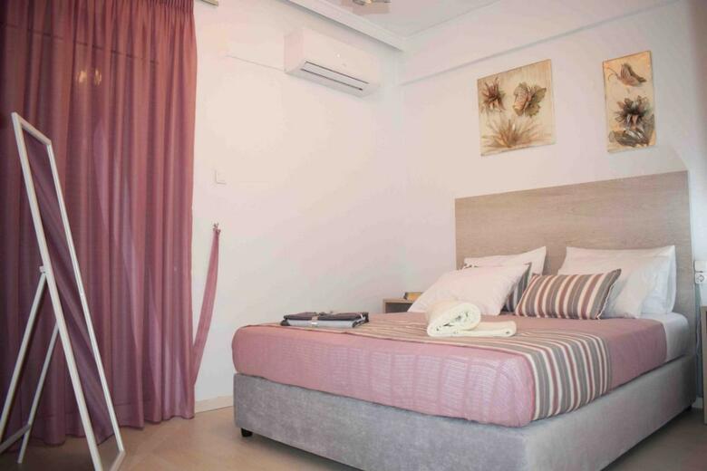 Apartamentos Angela House