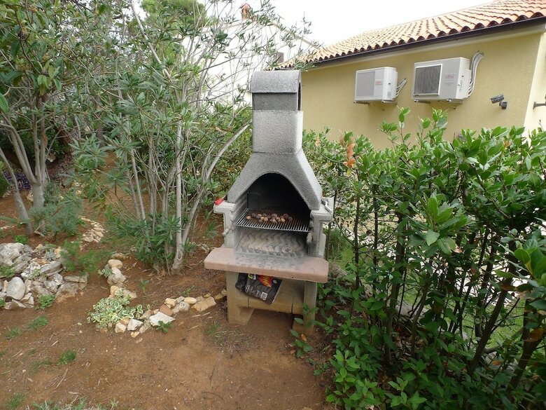 Apartment For 5 Persons With Two Bedrooms And Internet