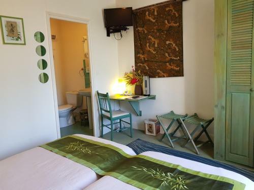 Hotel H�tel De L'�le