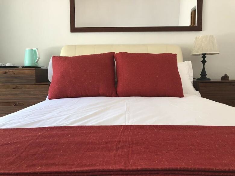 Hotel Lotus Guest House