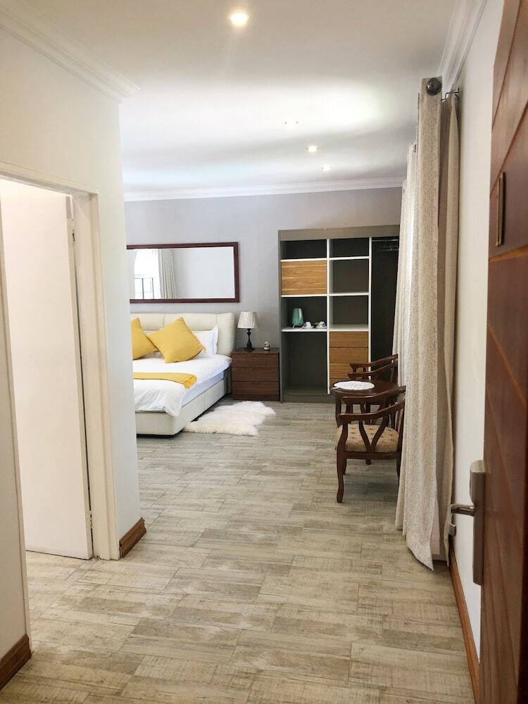 Hotel Lotus Guest House