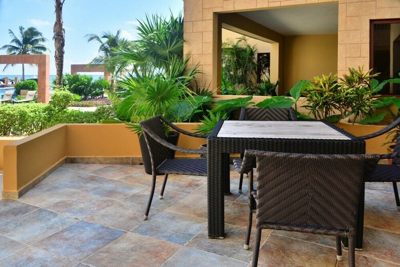El Faro Condos By Your Best Getaway