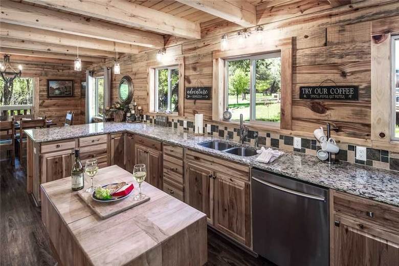Clearwater Cabin - Three Bedroom Cabin