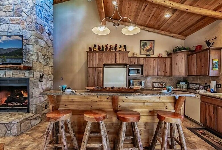 Cozy Knotty And Nice - Four Bedroom Cabin