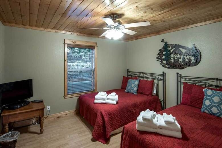 Los Nation - Four Bedroom Cabin