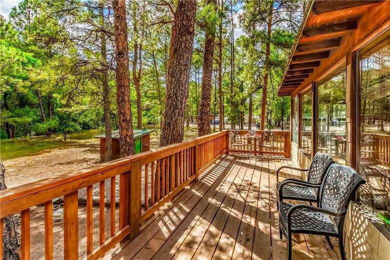 Paradise On The River - Three Bedroom Cabin