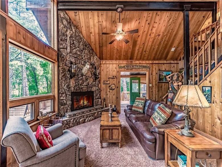 Paradise On The River - Three Bedroom Cabin