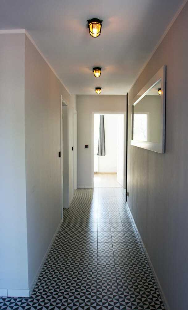 Hostal Honey Den Hostel