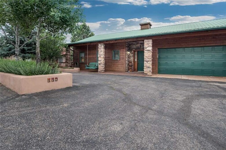 Robins Nest - Three Bedroom Cabin