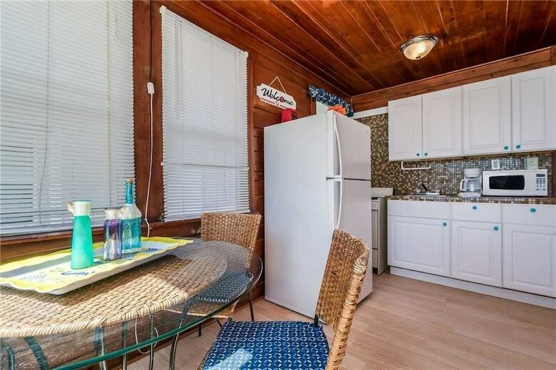 Seahorse Cottage 3 - Two Bedroom Cottage