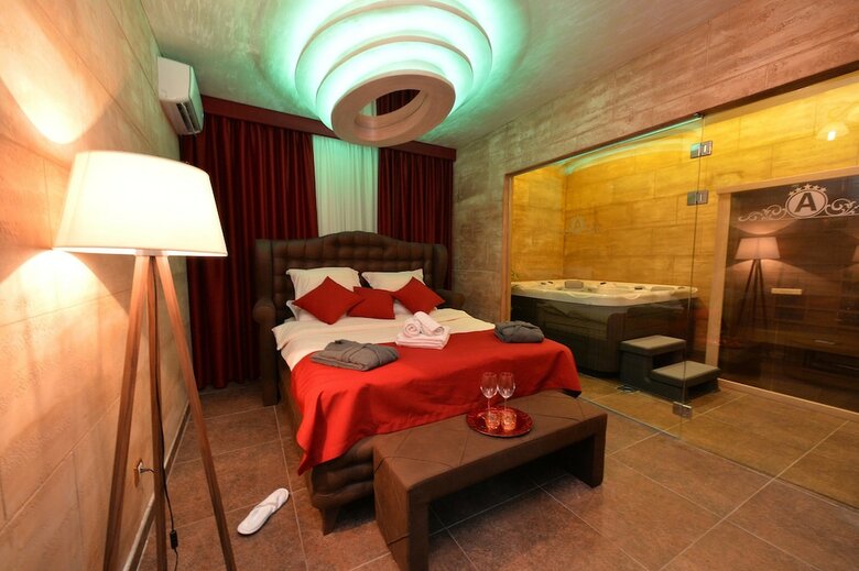 Atlas Apartments