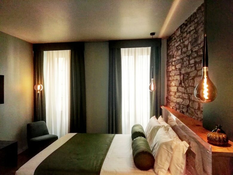 73 Boutique Hotel