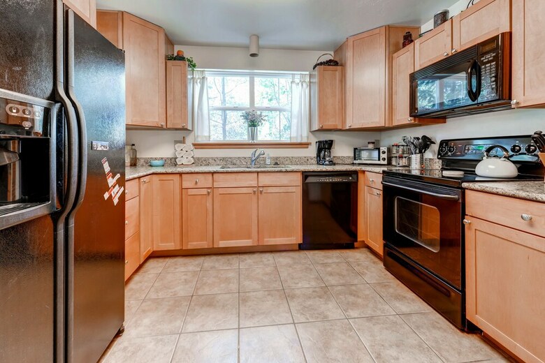 Streamside Lane Condos By Crmr