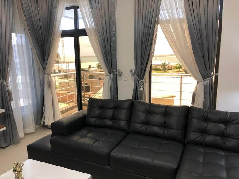 De-golden Quest Apartment