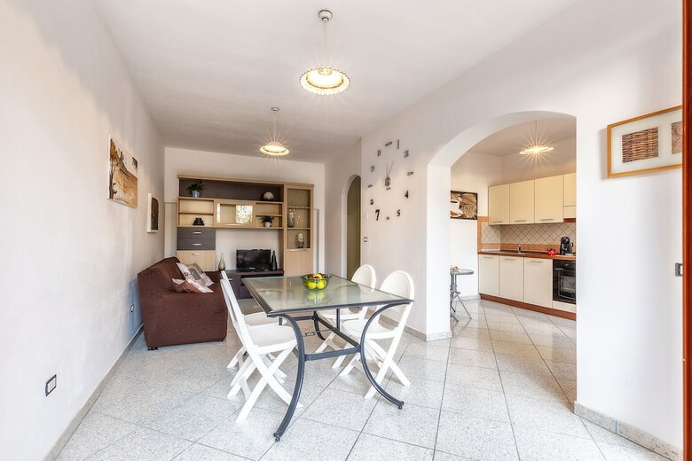 Apartamento Casa Goloritz�