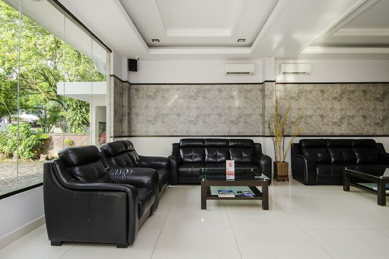Oyo 865 Halim Hotel