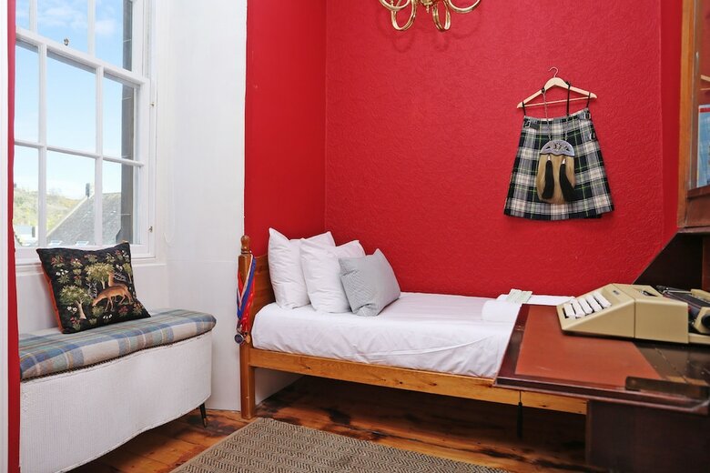 Old Town Gem - Apartment With Great City Views