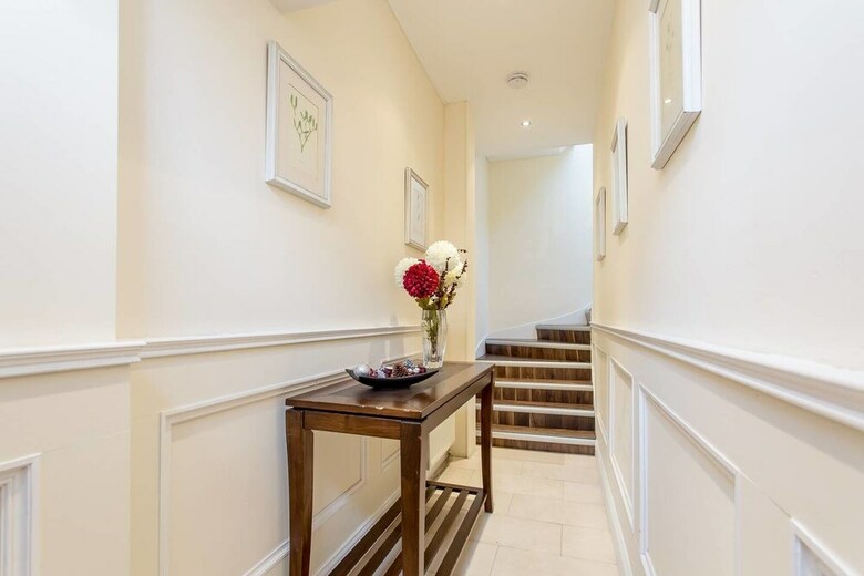 Apartamentos Prestigious Location - Quintessential Mews House