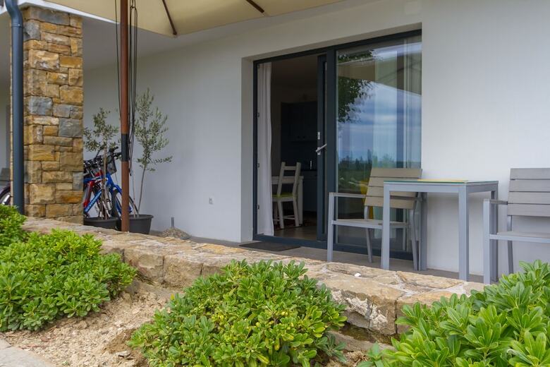 N&n Apartments & Rooms