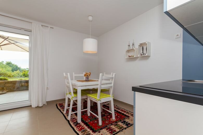 N&n Apartments & Rooms