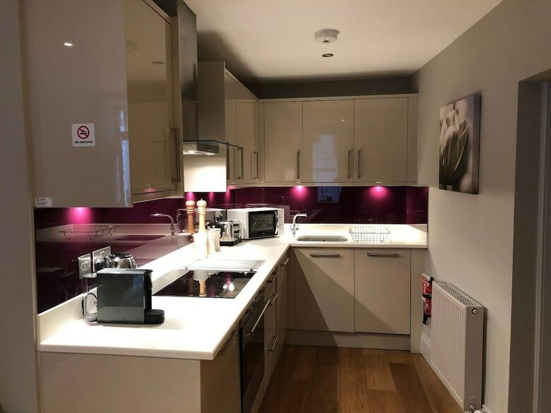 Super Central Luxury Edinburgh Apartment