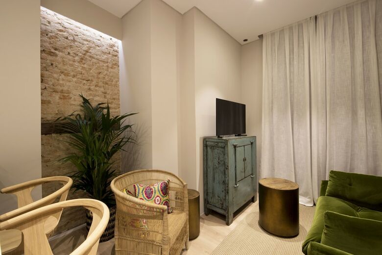 For You Granada Apartments