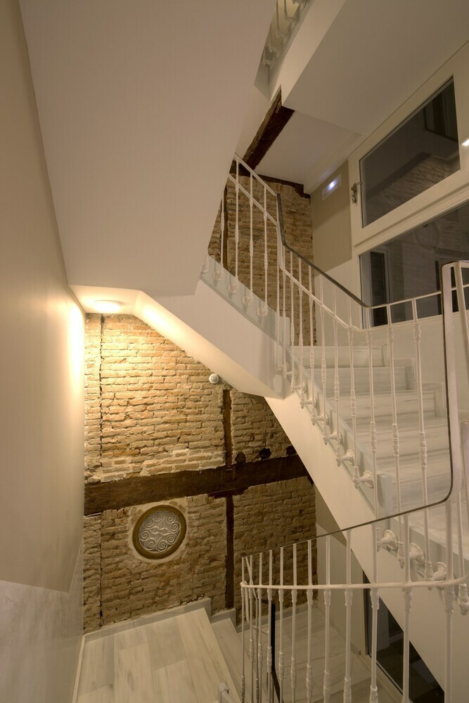 For You Granada Apartments