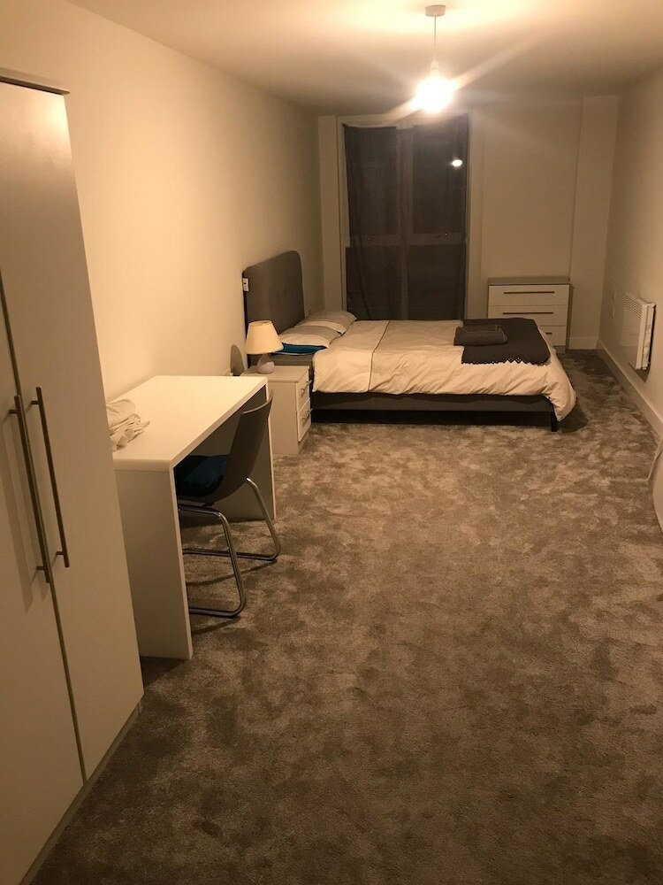2 Bedroom Luxury Apartment In Leicester