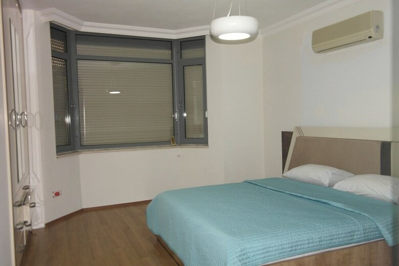 Villa With Private Pool In Icmeler