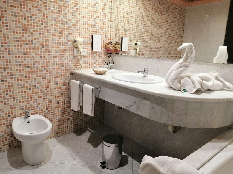 Hotel Tghat