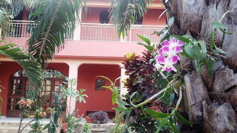 Hotel Keryvonne