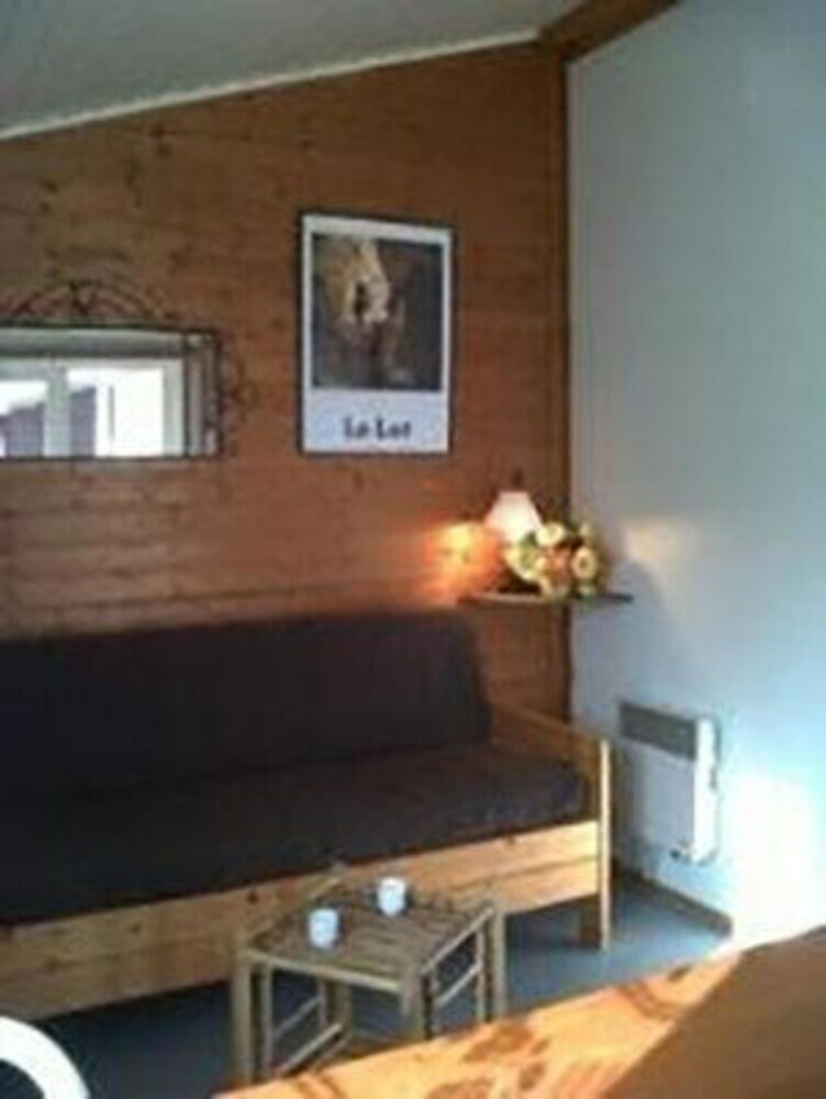 Camping Les Chalets Sur La Dordogne