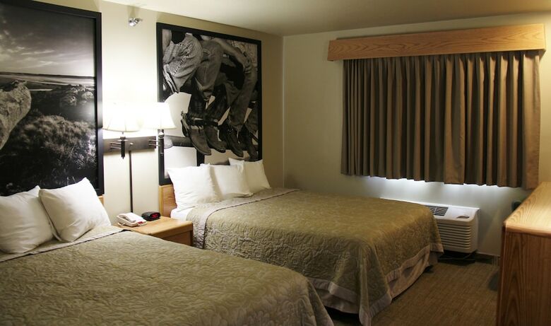 Motel Homestead Inn And Suites